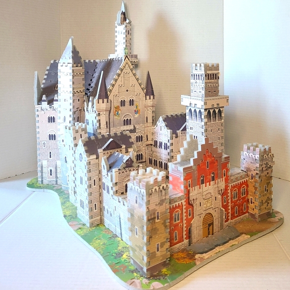 Puzz3D #4436 Alpine Castle - 1000 Piece 3D puzzle - Picture 2 of 5